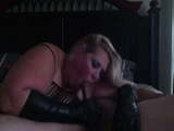 Hot Smoking Curvy Cougar Leather Gloves Jerk and Suck 