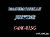 Mademoiselle Justine belle femme son gang bang