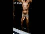 MONSTER COCK DANCING IN ELEVATOR - MR BENGA