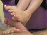 Barefeet Footjob