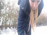 camgirl winter outdoor