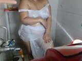 indian hot aunty webcam teasing in bathroom 